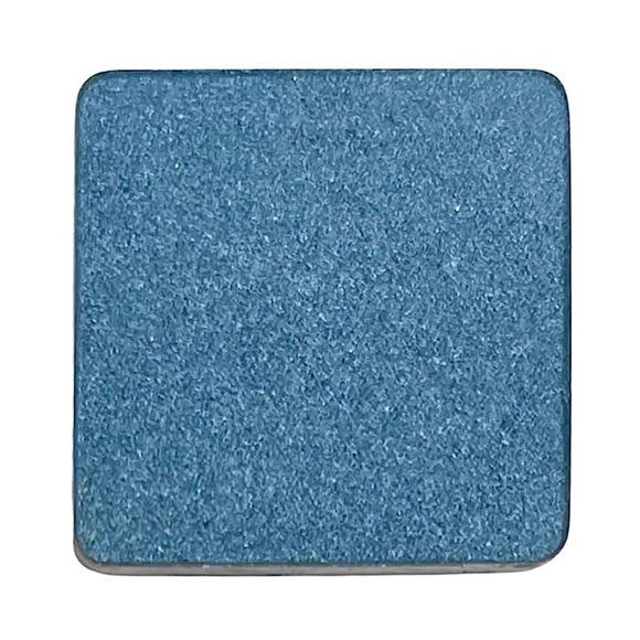 Victoria’s Secret Upbeat Eyeshadow - Picture 1 of 1